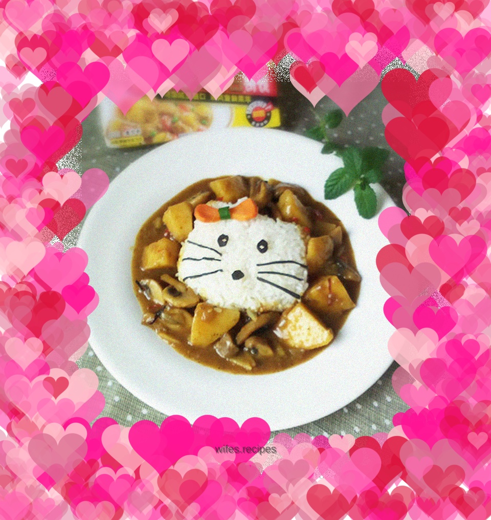 Curry potatoes and stewed mushrooms