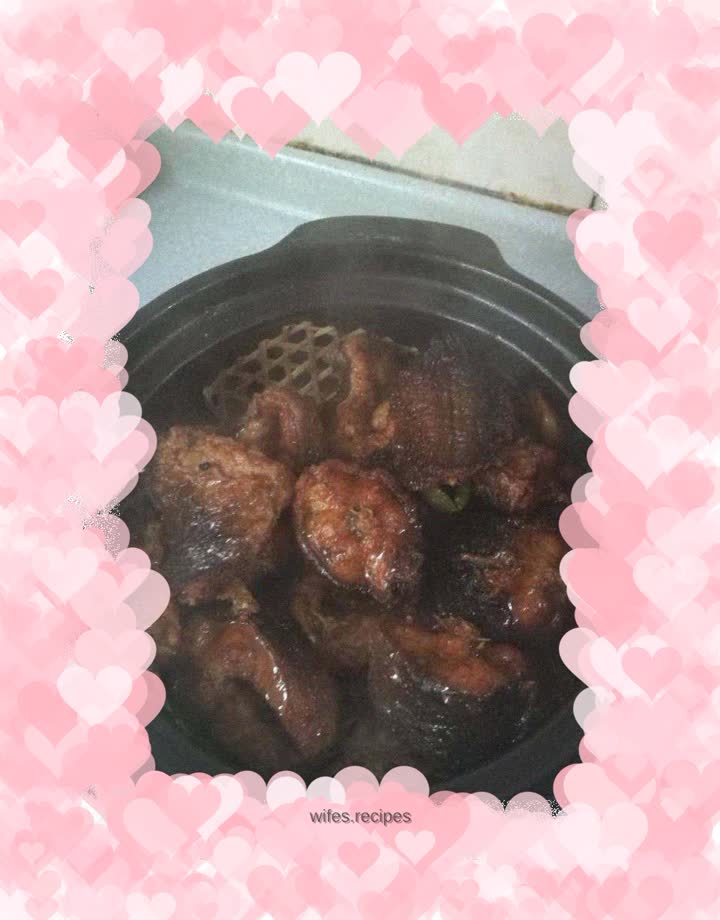 One can roast river eel segments with green onions