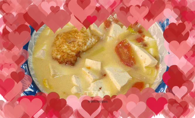 Crucian carp tofu soup
