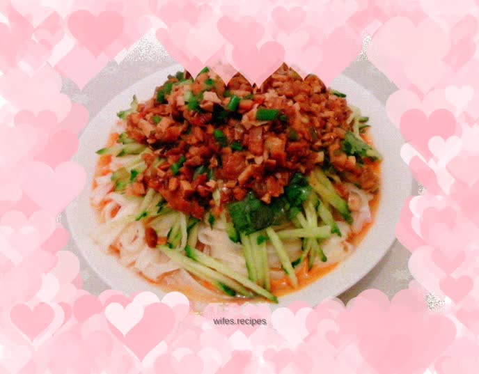 Hot noodles - "Zhajiang Noodles"