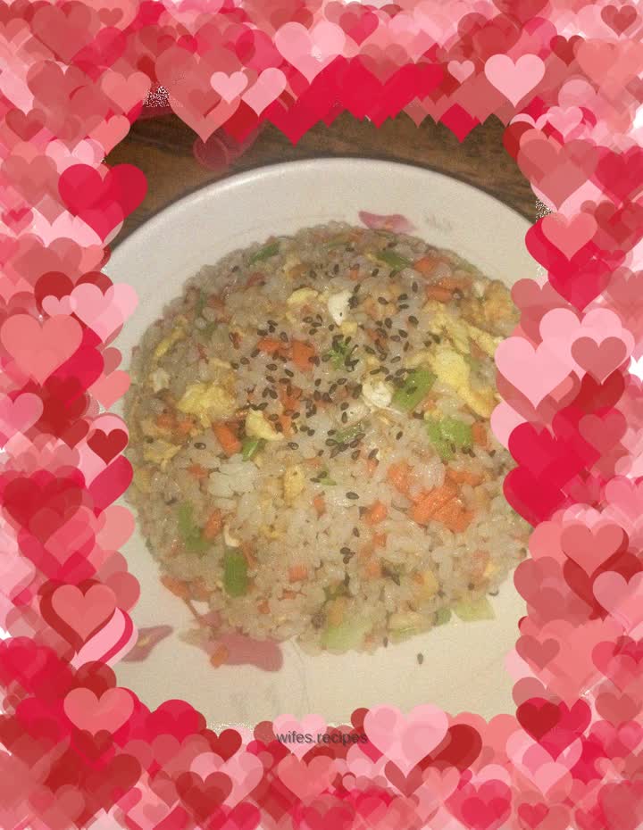 Fried rice with mushrooms, carrots, shrimps and eggs