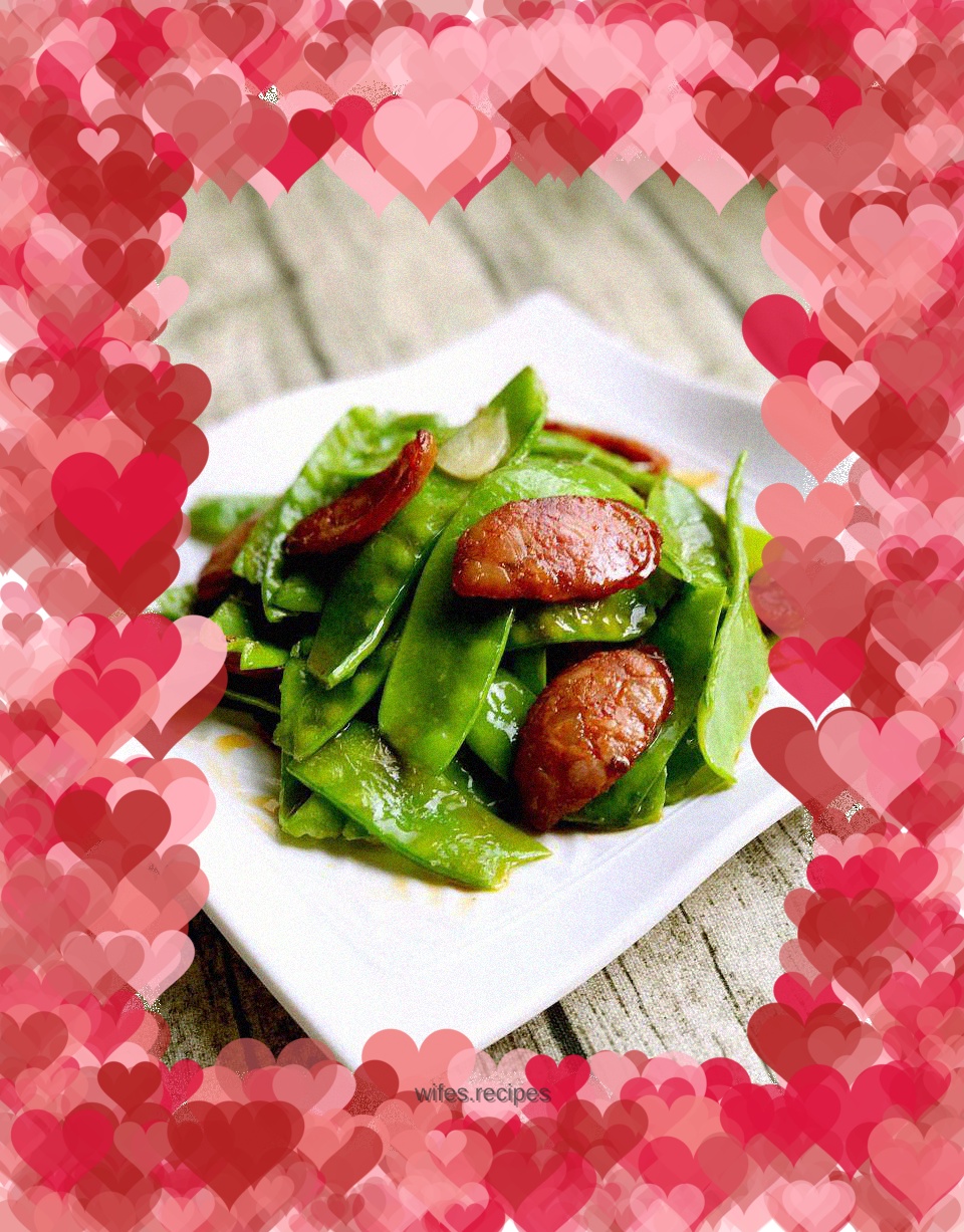 Stir-fried sausage with snow peas