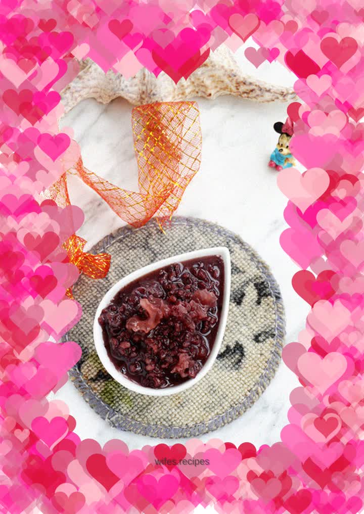 Tremella black rice porridge