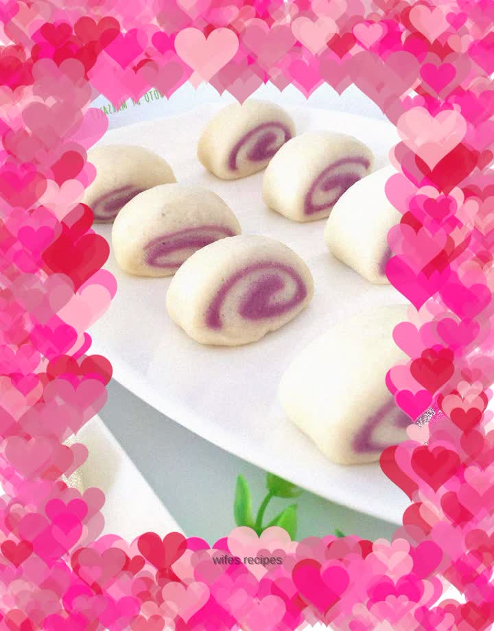 Purple sweet potato two-color steamed buns