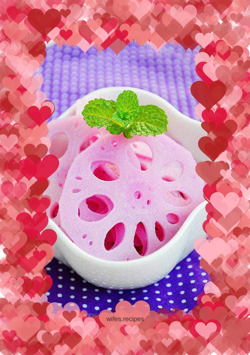 Rouge lotus root slices