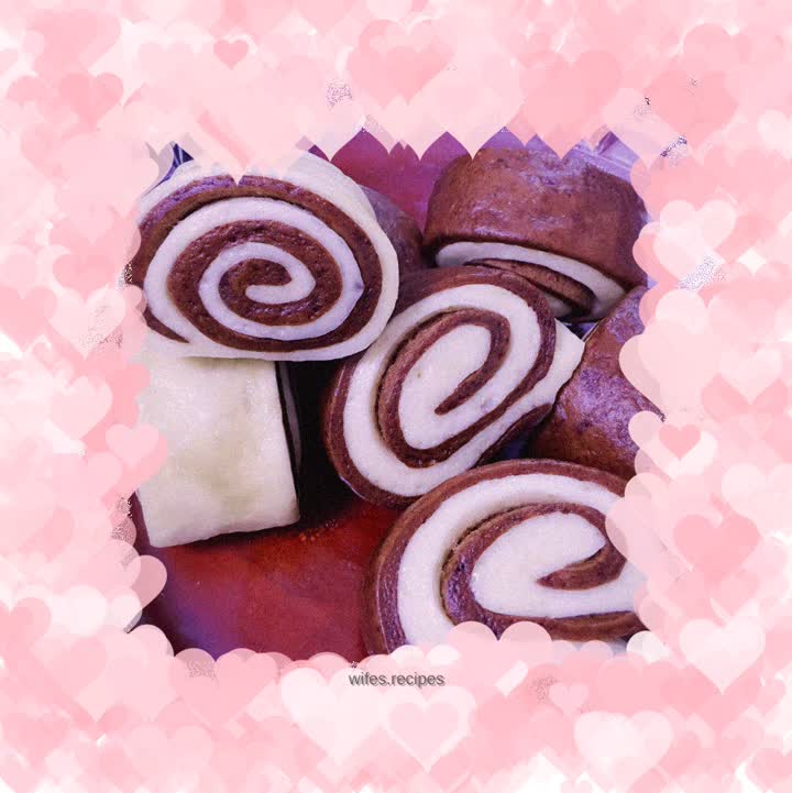 Chocolate two-color steamed buns