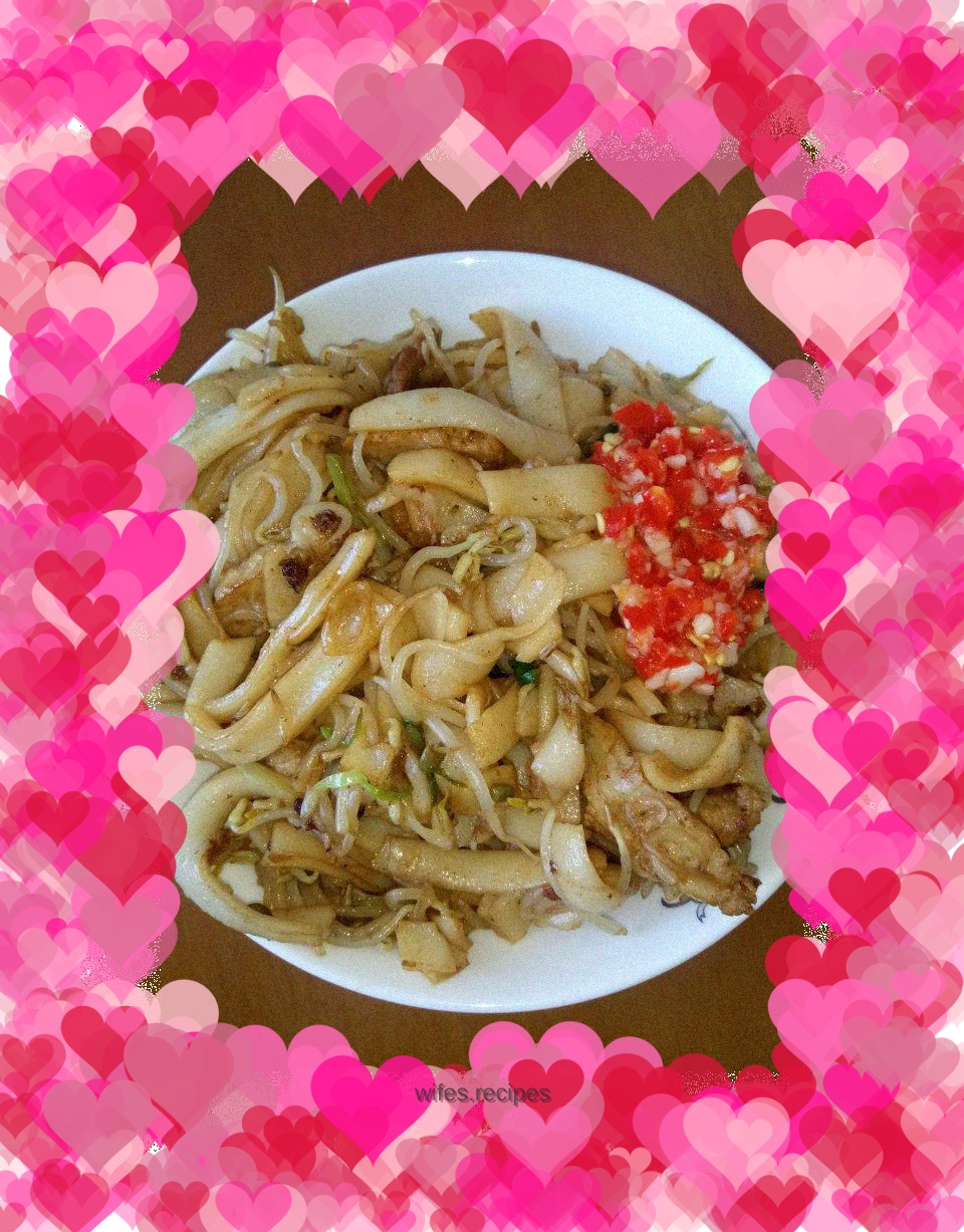 Homemade fried rice noodles