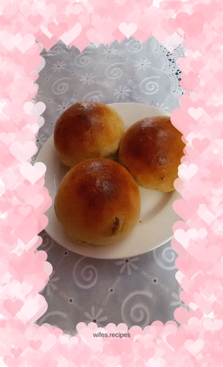Raisin Buns