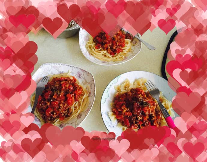 Tomato minced meat pasta