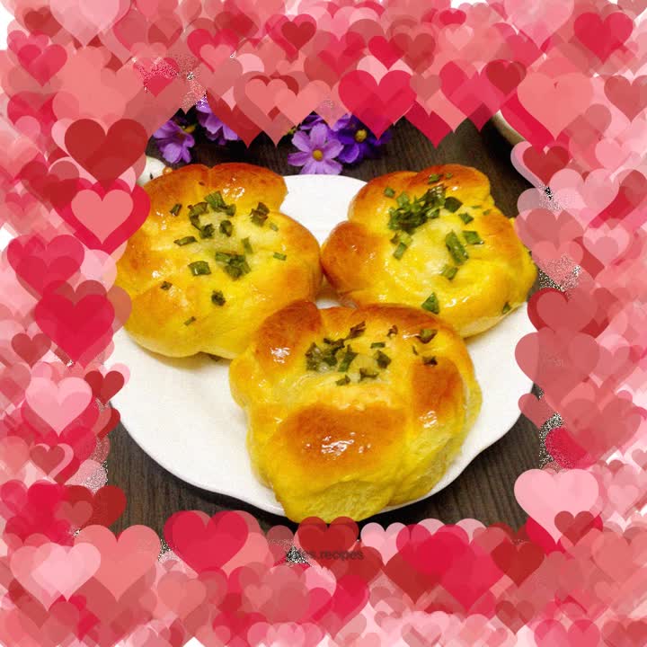 Pumpkin Cheese Chive Buns