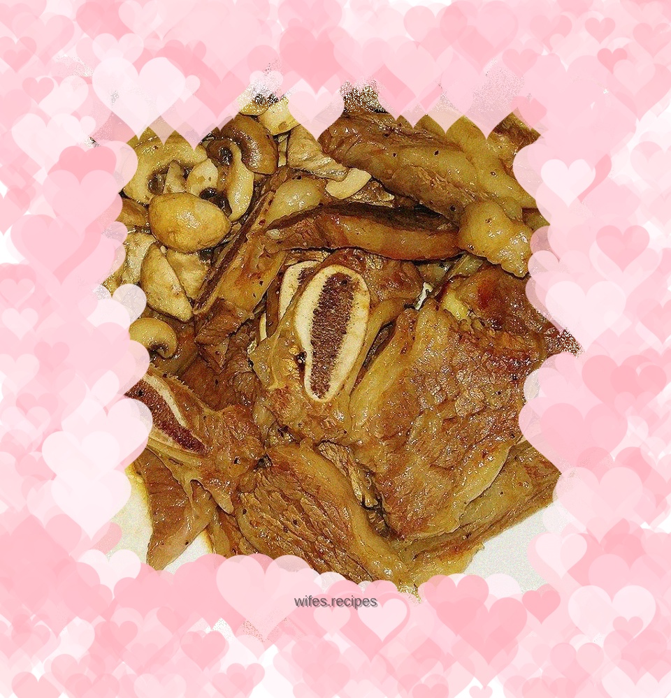 Pan-fried beef ribs with garlic and black pepper