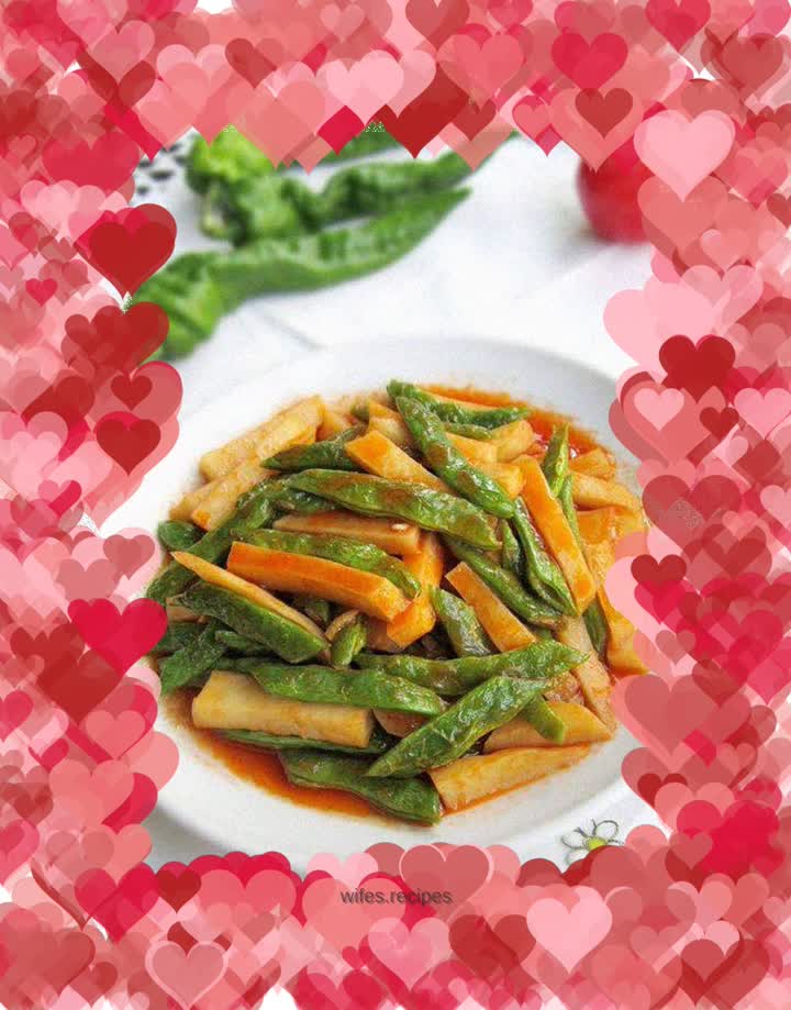 Braised Potatoes and Green Beans in Tomato Sauce