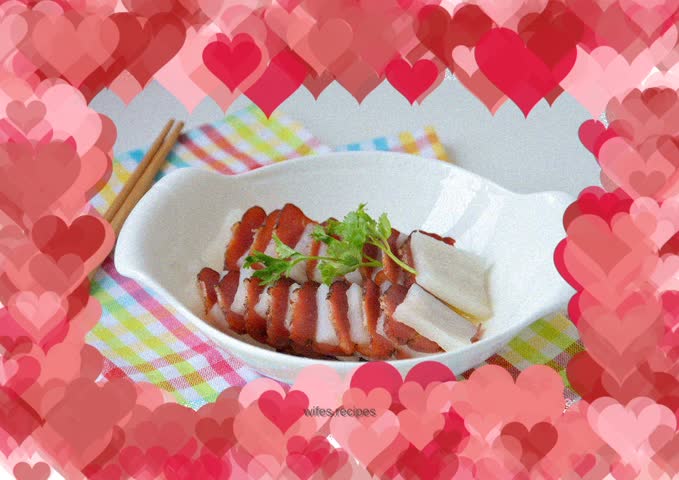 Steamed radish with bacon