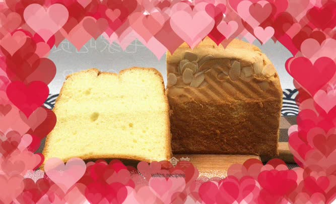 Golden pillow sponge cake has a golden appearance, soft and elastic overall, and a soft and delicate taste.