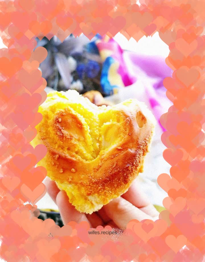 Coconut heart-shaped bread