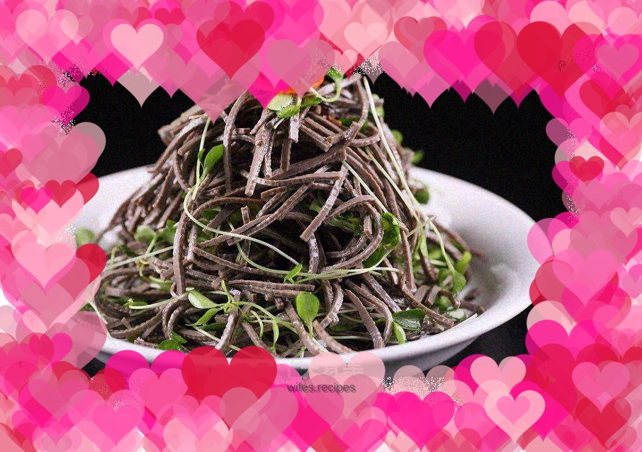 Toon sprouts mixed with shredded tofu