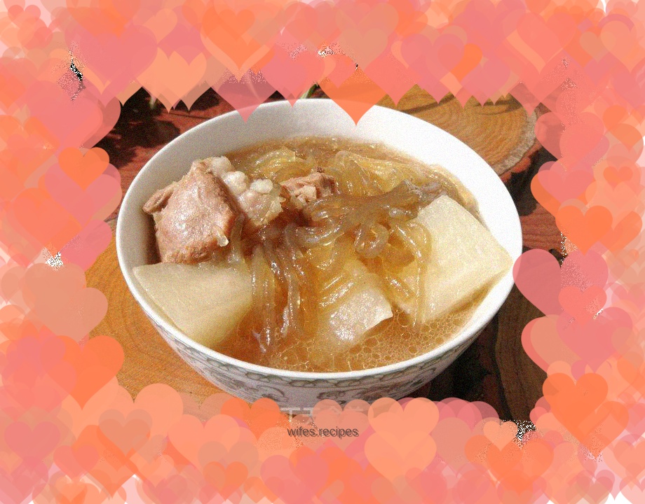 Bone radish vermicelli soup
