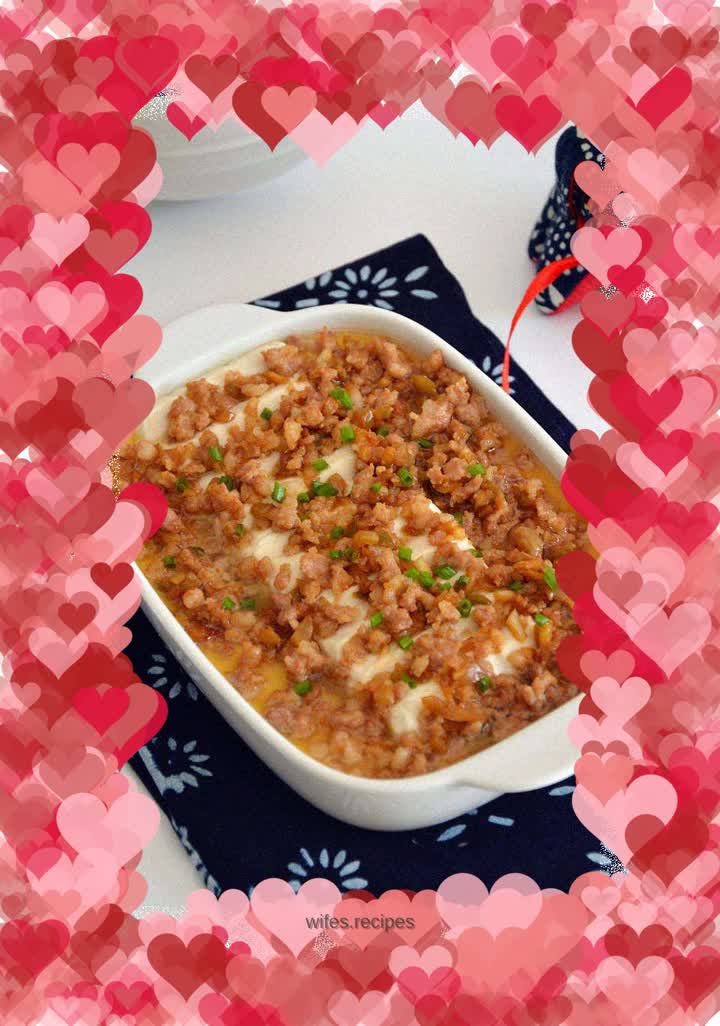 Steamed egg with tofu and minced meat