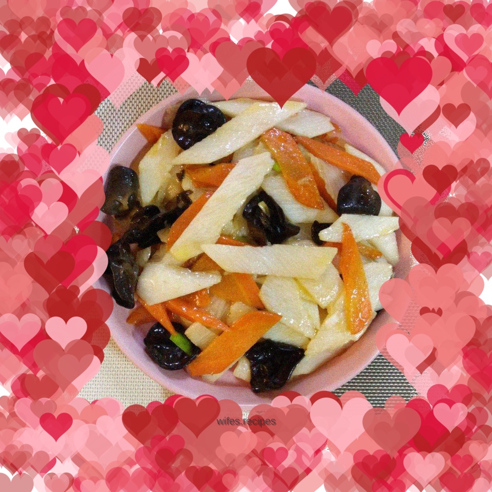 Stir-fried yam with fungus