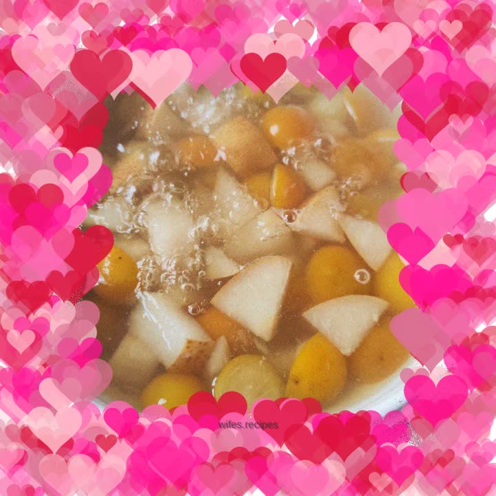 Rock sugar, kumquat and snow pear drink