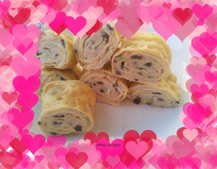 Egg rolls with three delicacies