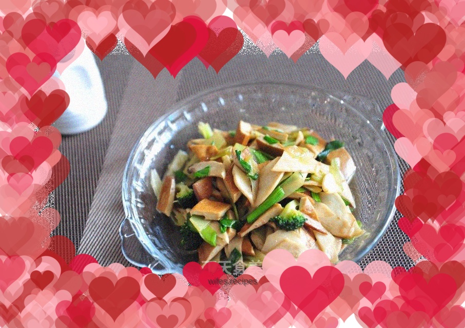 Stir-fried dried king oyster mushrooms