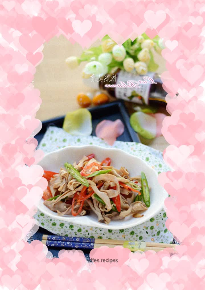 [Stir-fried duck intestines with double peppers]--Salads can also be stir-fried