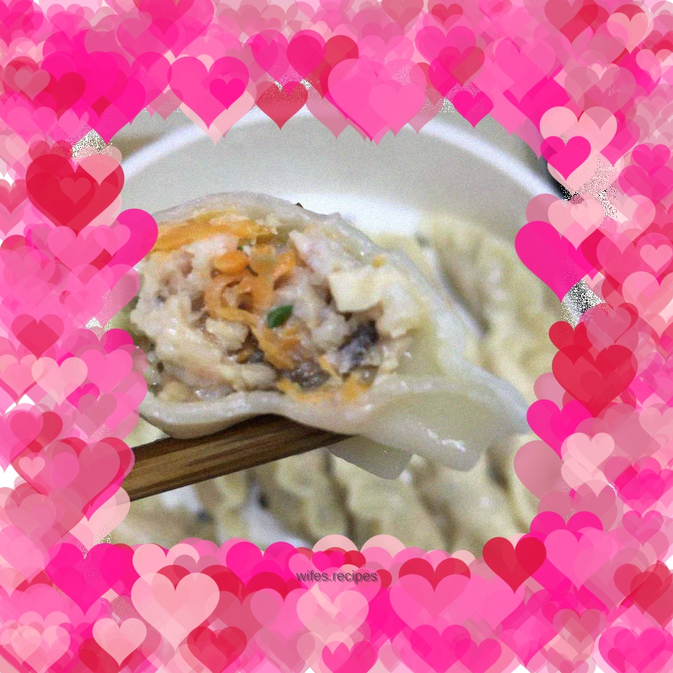 Mushroom, carrot and pork dumplings