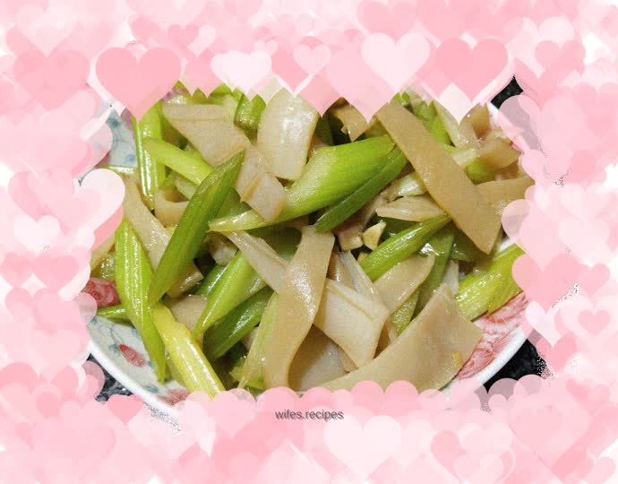 Stir-fried sea bamboo shoots with celery