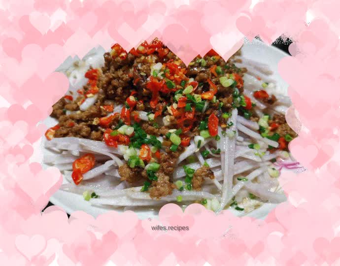 Steamed minced pork with shredded taro