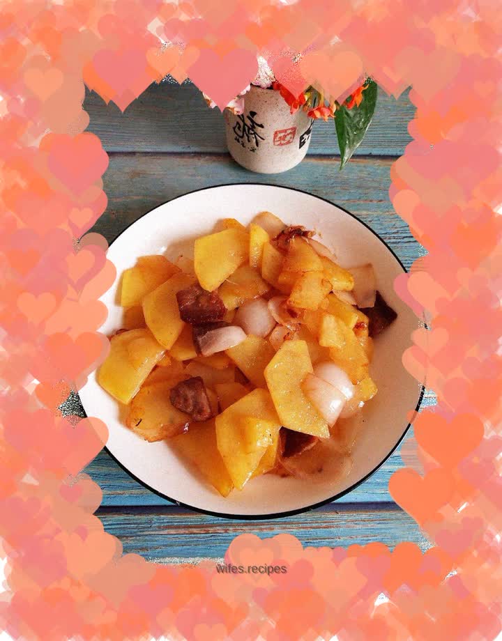 Fried Pork with Scallions and Potato Slices