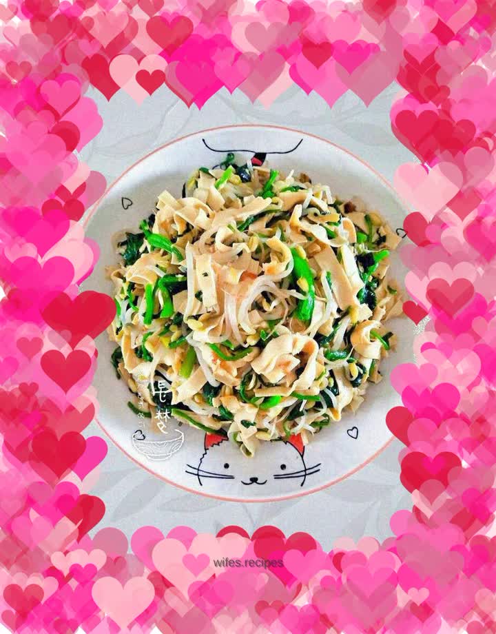 Dried tofu, bean sprouts and stir-fried spinach