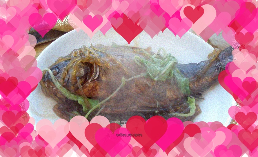 Braised crucian carp with vermicelli