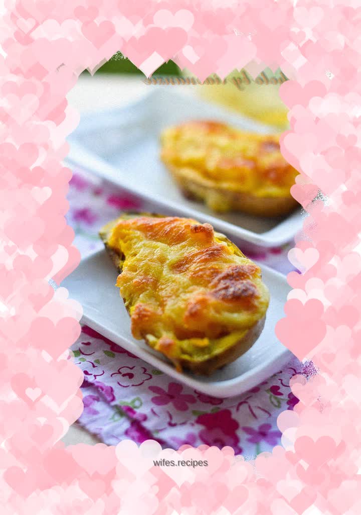 Baked Sweet Potatoes with Cheese