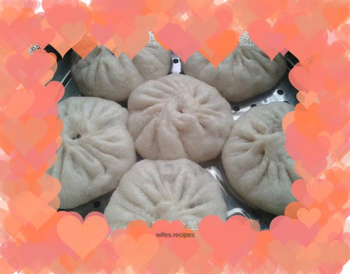 Sauerkraut, pork and vermicelli buns