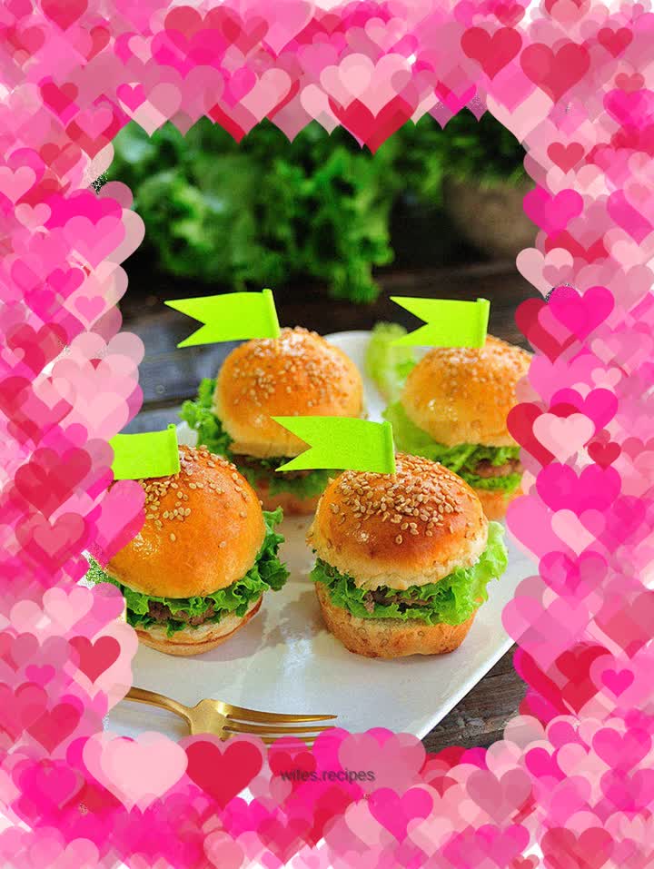 A must-have super cute food for a spring outing—the soft and delicious [Mini Beef Burger]