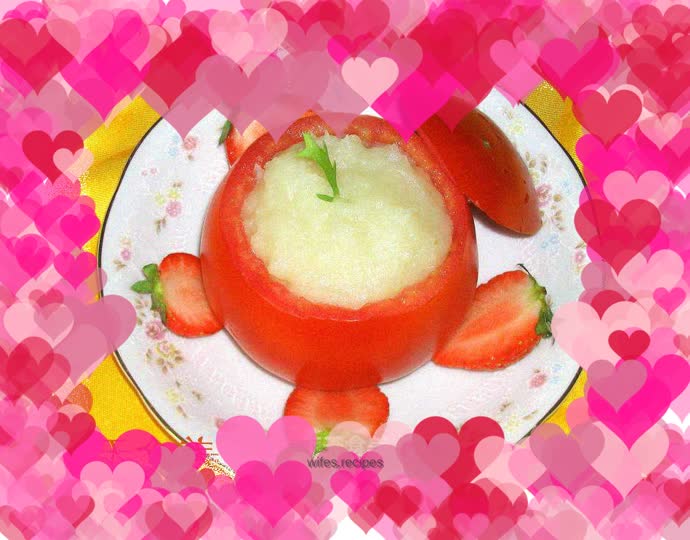 Mashed potatoes with tomato cup