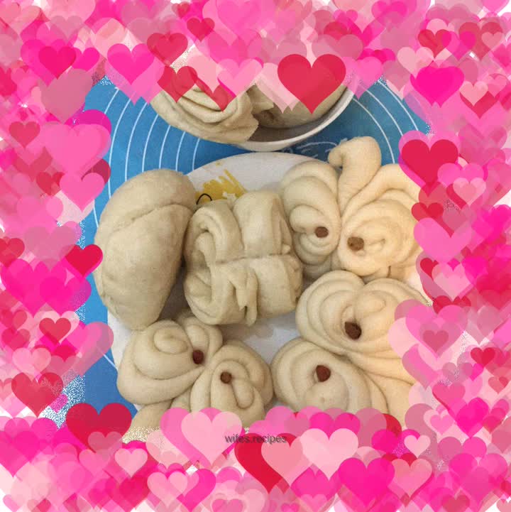 Fancy steamed buns
