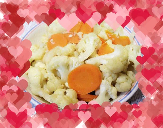 Stir-fried cauliflower with carrots