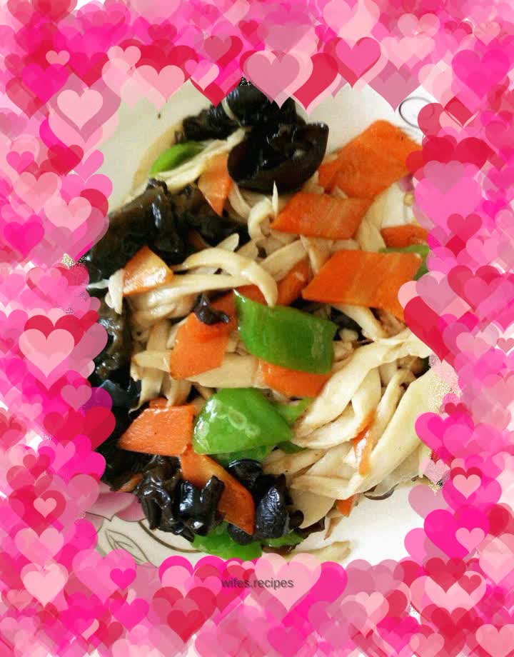 Stir-fried king oyster mushrooms and mixed vegetables