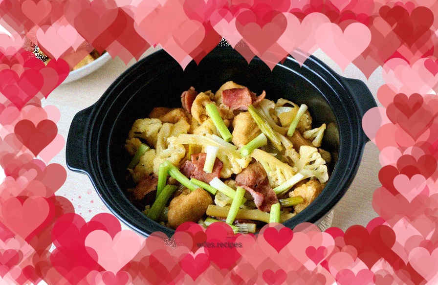 Casserole with beans and kimchi flowers