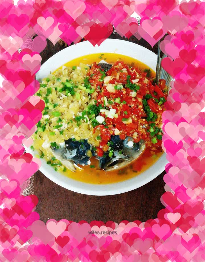 Fish head with double pepper