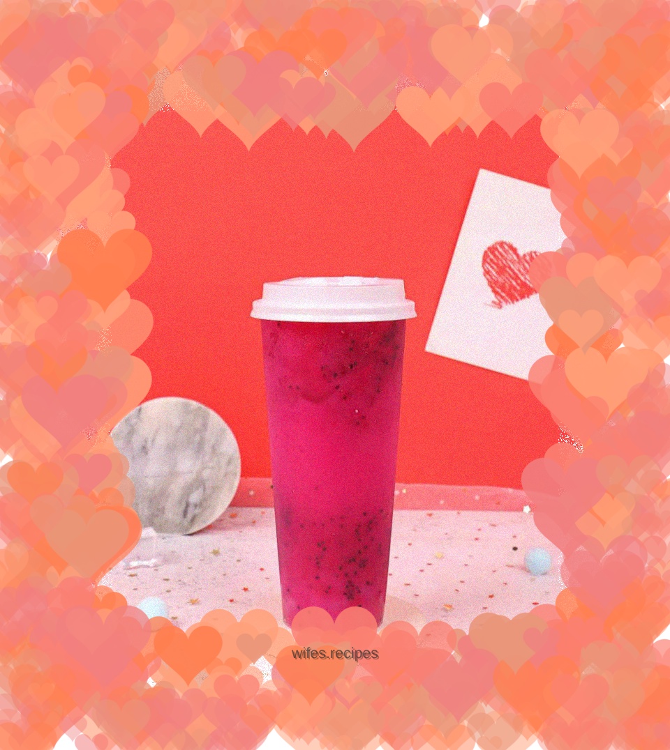 Homemade dragon fruit Yakult, healthy and low in calories, looks good and tastes good