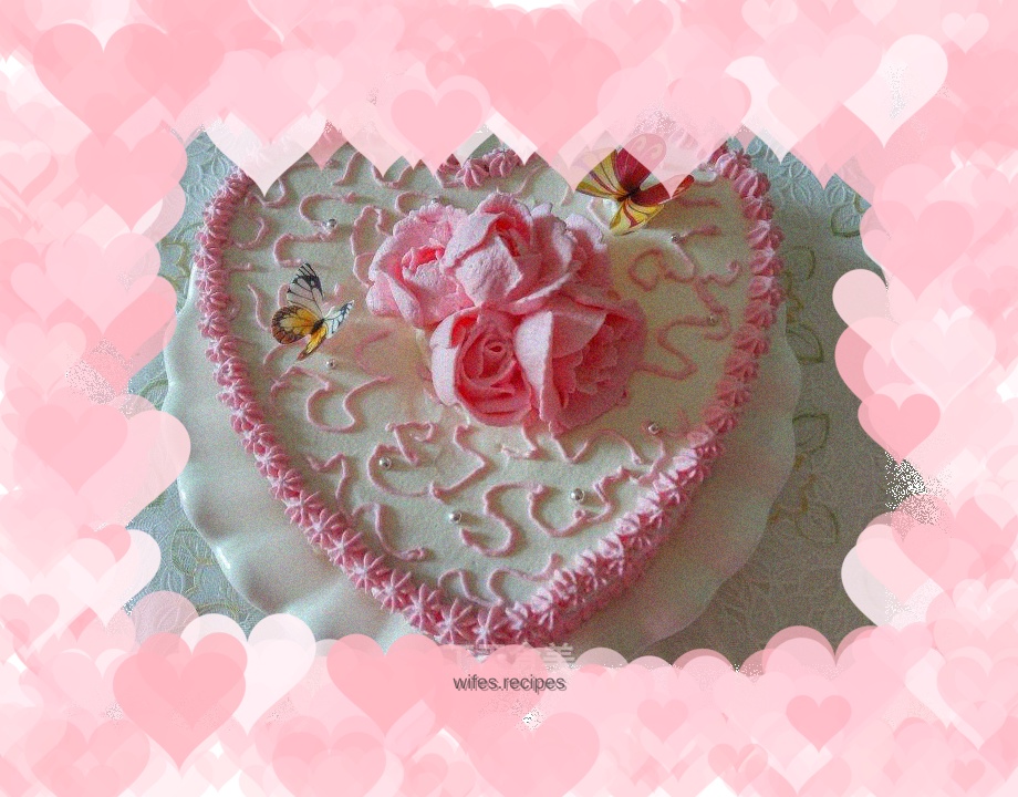 Heart shaped cream cake