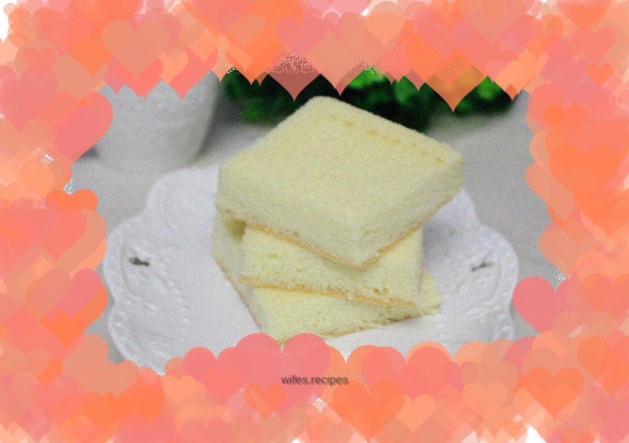 Square chiffon cake pieces