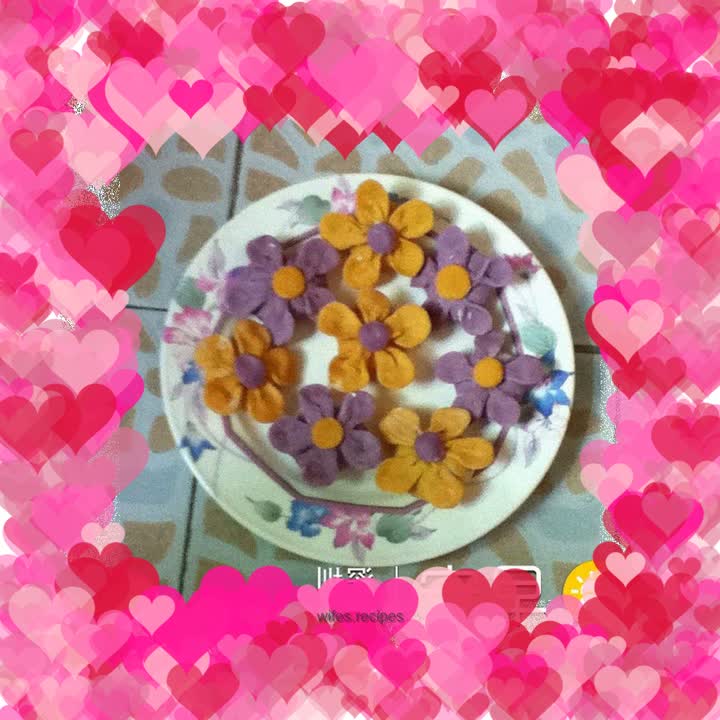 Plum Blossom Steamed Dumplings