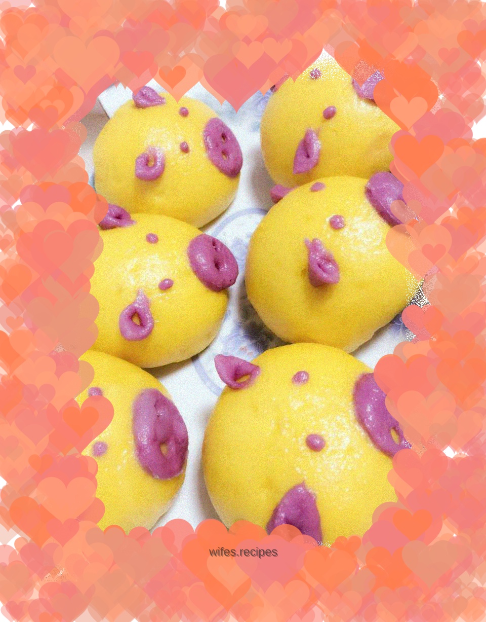 Pumpkin, Purple Sweet Potato and Piglet Steamed Buns