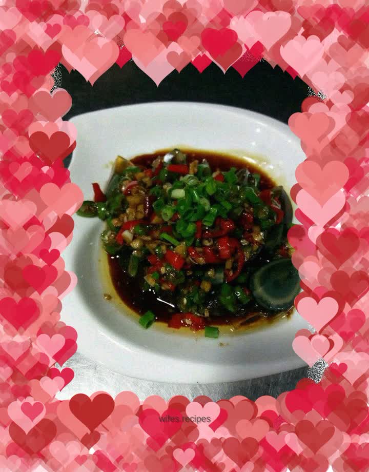 Xiang flavor preserved egg