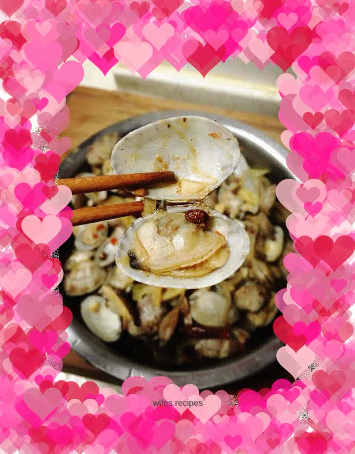 Stir-fried clams