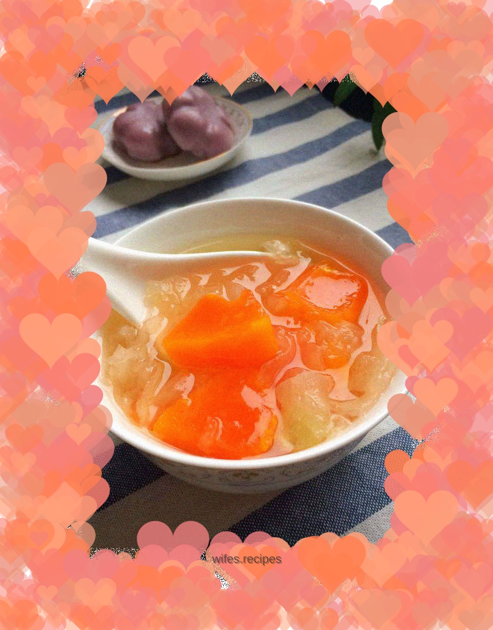 Papaya and Tremella Soup